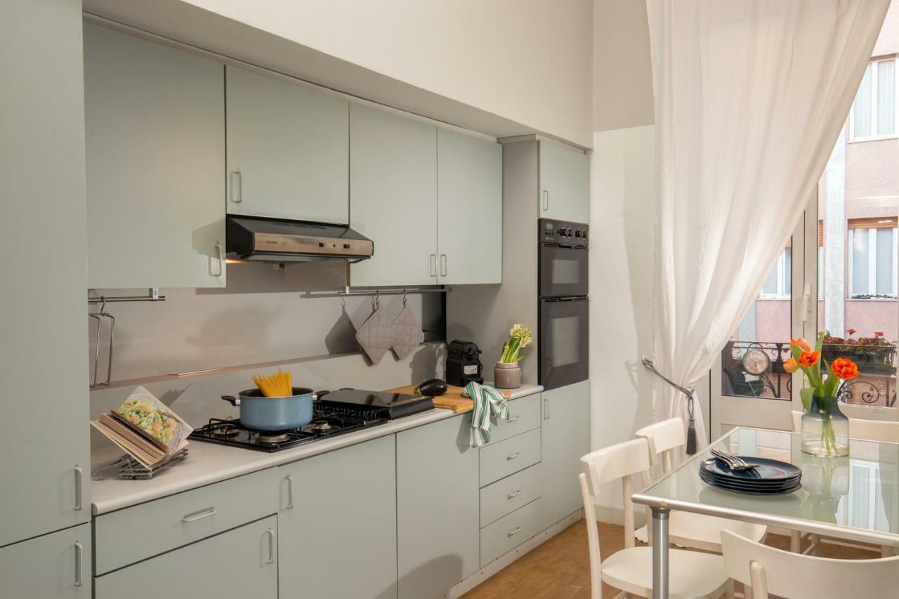 Daplace - Renzo Apartment ميلان المظهر الخارجي الصورة